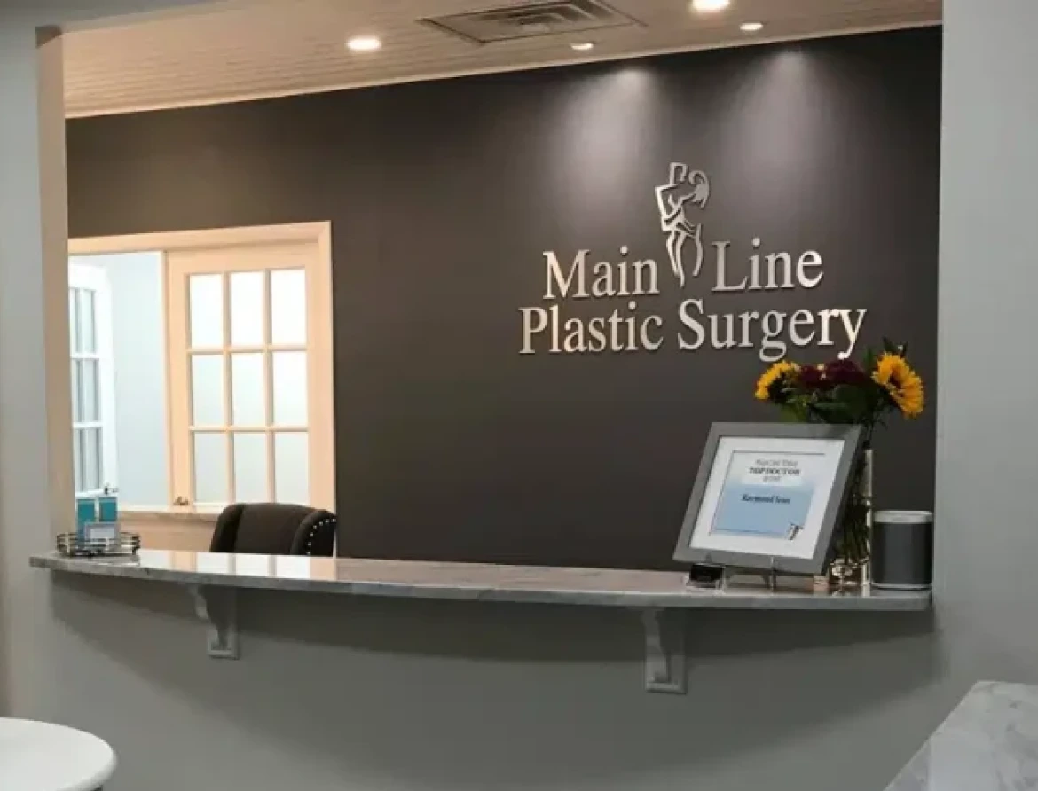 Why Choose Main Line Plastic Surgery Banner